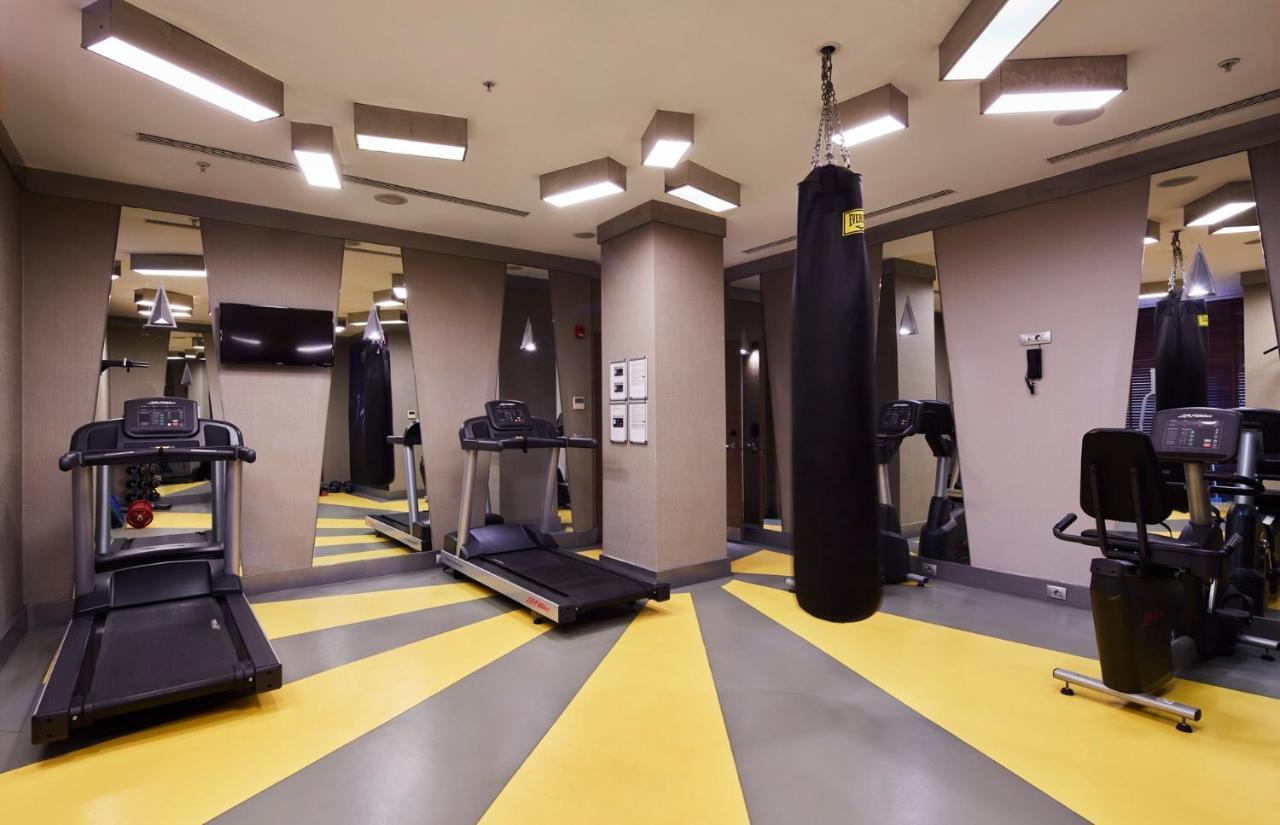 Mövenpick Istanbul Hotel Golden Horn Exteriör bild The gym at the hotel