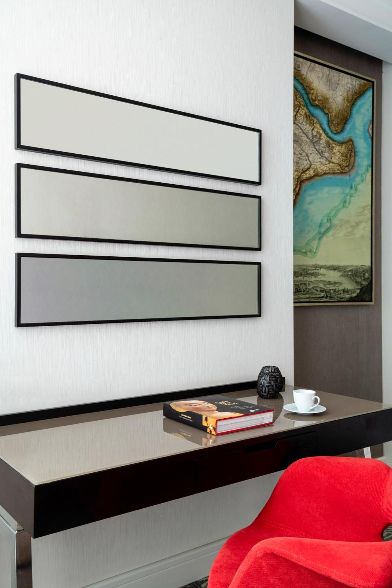 Mövenpick Istanbul Hotel Golden Horn Exteriör bild A pair of on-wall subwoofers