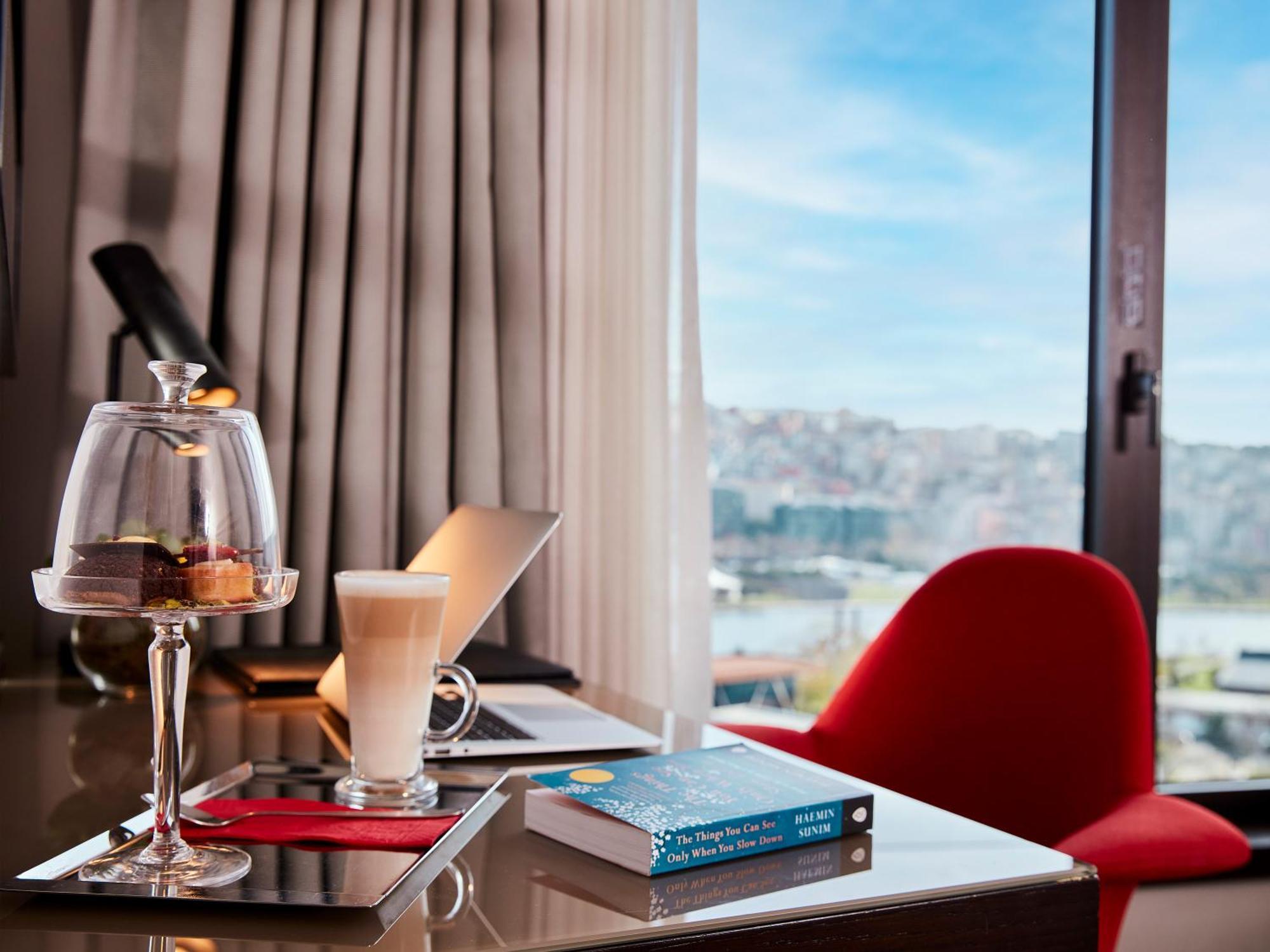 Mövenpick Istanbul Hotel Golden Horn Exteriör bild