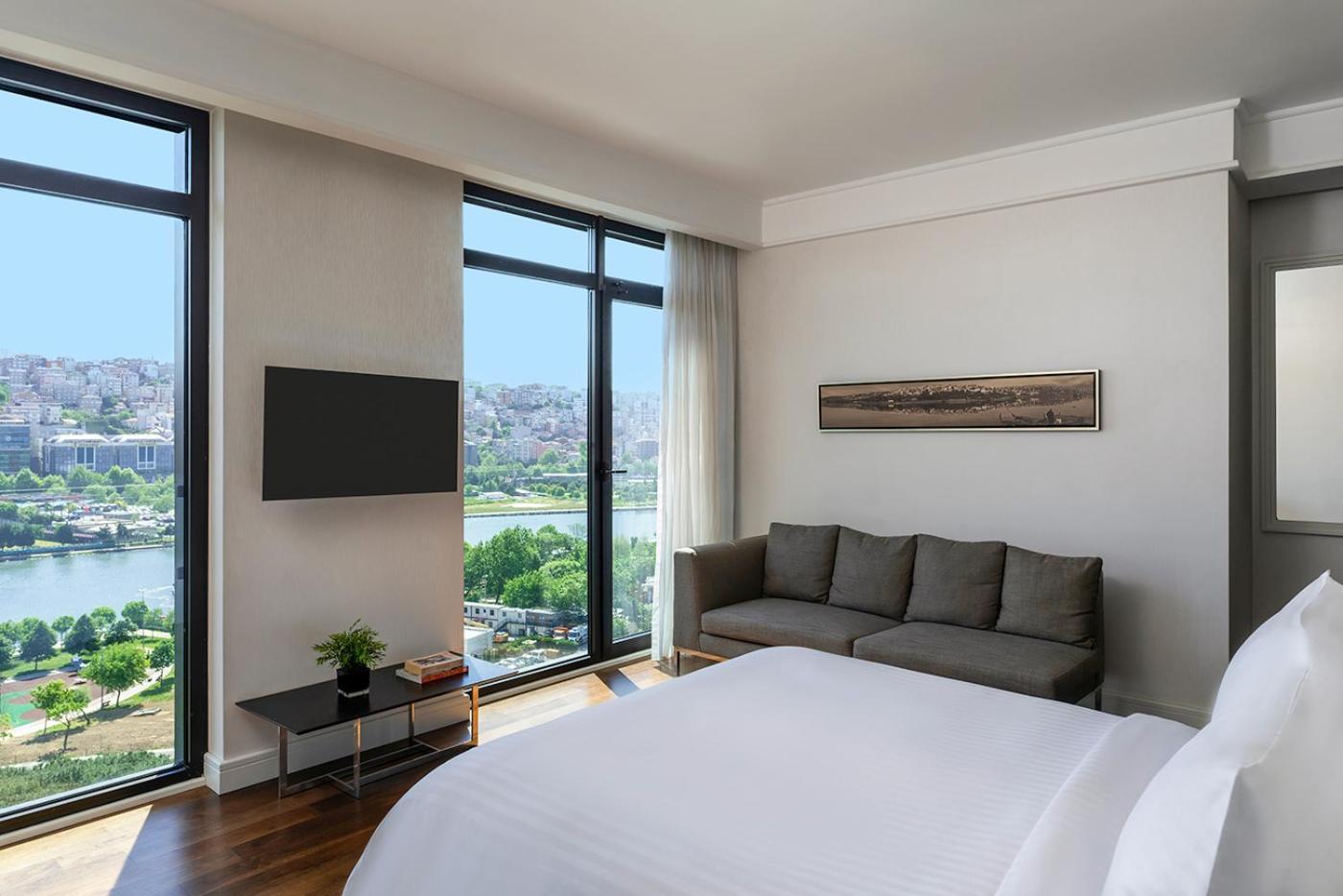 Mövenpick Istanbul Hotel Golden Horn Exteriör bild